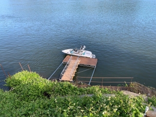 dock on columbia river